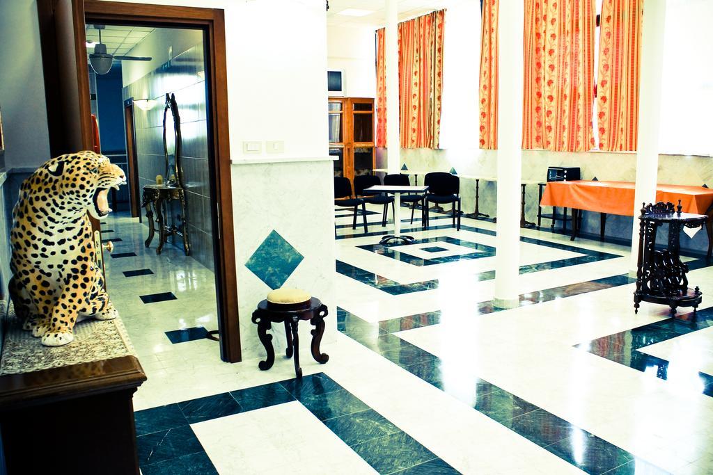 Hotel Palace Nardo Rome Bagian luar foto